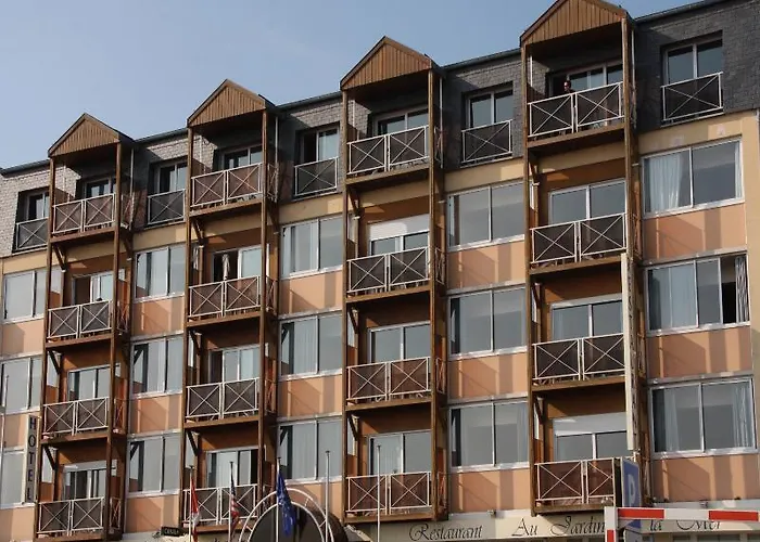 Des Thermes Et Du Casino Luc-sur-Mer