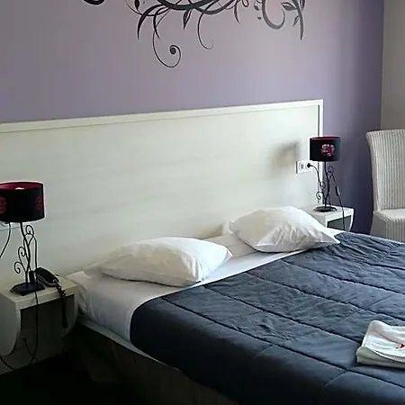 Hotel Des Thermes Et Du Casino 3*