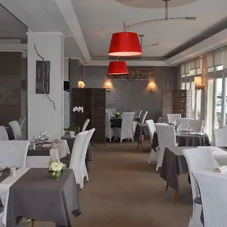 Hotel Des Thermes Et Du Casino 3*