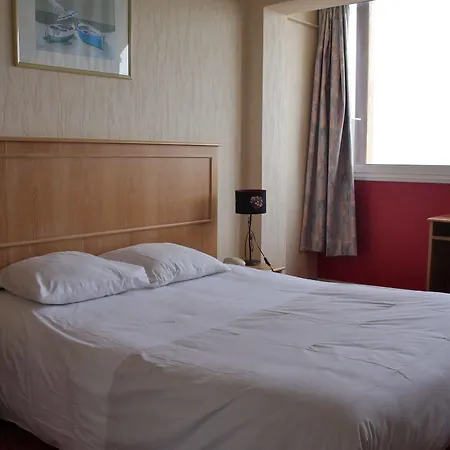 Des Thermes Et Du Casino 3* Luc-sur-Mer