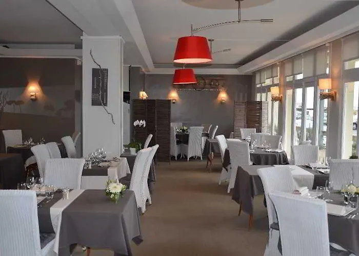 Hotel Des Thermes Et Du Casino 3*