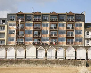 Des Thermes Et Du Casino Hotel 3*